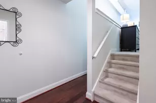 242941 Locust St, Philadelphia, PA 19103 - Photo 9