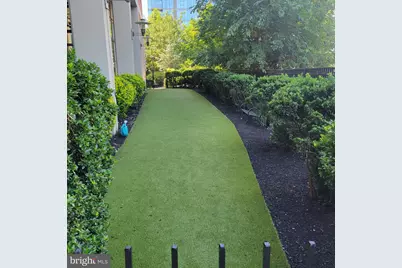 2429 Locust Street #212, Philadelphia, PA 19103 - Photo 19