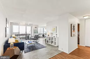 1326 Spruce St, Philadelphia, PA 19107 - Photo 1