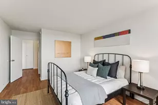 1326 Spruce St, Philadelphia, PA 19107 - Photo 13