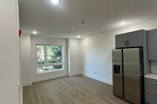 2331 E York St, Philadelphia, PA 19125 - Photo 3