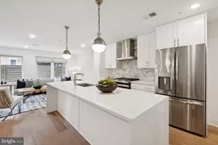 724 N 19th St, Philadelphia, PA 19130 - Photo 9