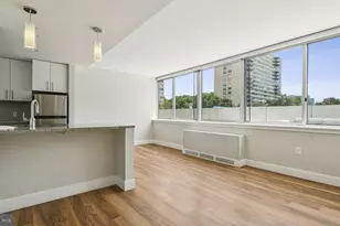 2200 Benjamin Franklin Pkwy, Philadelphia, PA 19130 - Photo 35