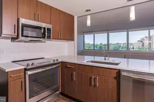 2200 Benjamin Franklin Pkwy, Philadelphia, PA 19130 - Photo 23