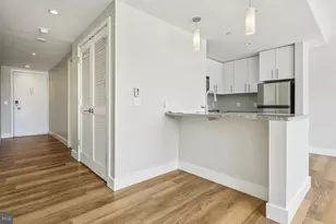 2200 Benjamin Franklin Pkwy, Philadelphia, PA 19130 - Photo 17