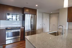 2200 Benjamin Franklin Pkwy, Philadelphia, PA 19130 - Photo 7