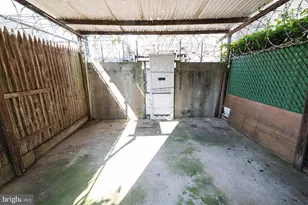 1833 E Hazzard St, Philadelphia, PA 19125 - Photo 19