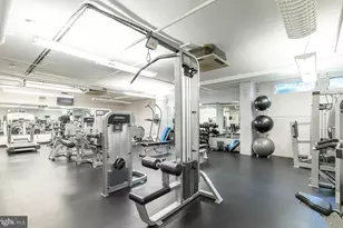 1900 Hamilton St, Philadelphia, PA 19130 - Photo 17