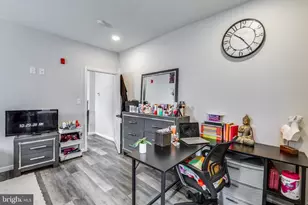 623 W Oxford St, Philadelphia, PA 19122 - Photo 9