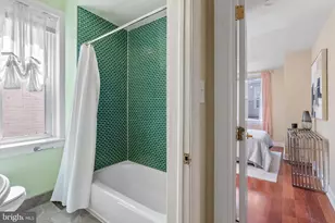 2436 Montrose St, Philadelphia, PA 19146 - Photo 27