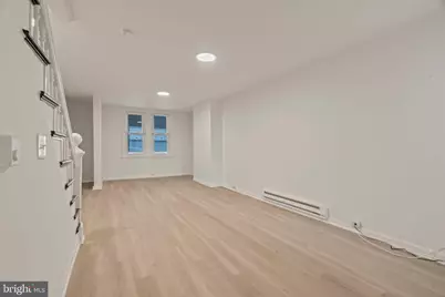 19 W Seymour Street, Philadelphia, PA 19144 - Photo 9