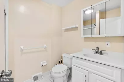 914 Spruce Street #9, Philadelphia, PA 19107 - Photo 17