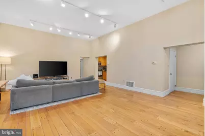 914 Spruce Street #9, Philadelphia, PA 19107 - Photo 7