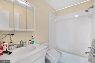 914 Spruce St, Philadelphia, PA 19107 - Photo 15