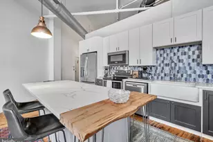 428 N 13th St, Philadelphia, PA 19123 - Photo 11