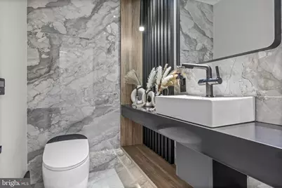 901 N Penn Street #P2401-2, Philadelphia, PA 19123 - Photo 37