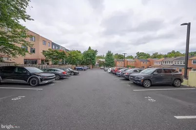 825 N 29th Street #4G, Philadelphia, PA 19130 - Photo 23