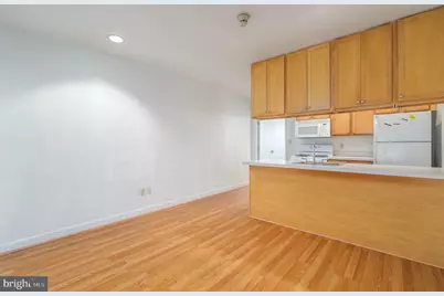 1100 Vine Street #415, Philadelphia, PA 19107 - Photo 3