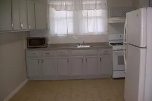 996 Anchor St, Philadelphia, PA 19124 - Photo 9