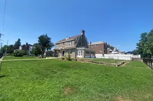 2249 Knorr St, Philadelphia, PA 19149 - Photo 3