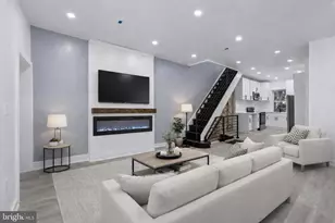 2321 Mountain St, Philadelphia, PA 19145 - Photo 3