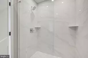 2445 Innovator Wy, Philadelphia, PA 19146 - Photo 17