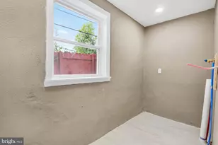 2028 W Oxford St, Philadelphia, PA 19121 - Photo 9