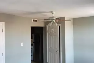 1112 Carpenter St, Philadelphia, PA 19147 - Photo 3