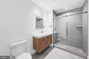 326 N 12th St, Philadelphia, PA 19107 - Photo 13