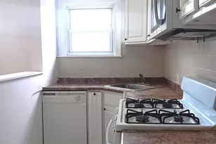 1815 Penfield St, Philadelphia, PA 19126 - Photo 5