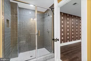 606 N 16th St, Philadelphia, PA 19130 - Photo 37