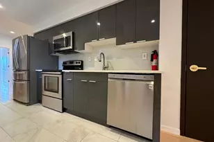 657 N 12th St, Philadelphia, PA 19123 - Photo 1