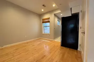 657 N 12th St, Philadelphia, PA 19123 - Photo 5