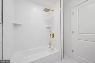 1839 Wilder St, Philadelphia, PA 19146 - Photo 17