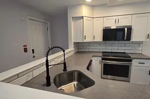 210 Shurs Ln, Philadelphia, PA 19127 - Photo 5