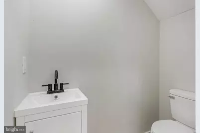 133 W Huntingdon Street, Philadelphia, PA 19133 - Photo 5