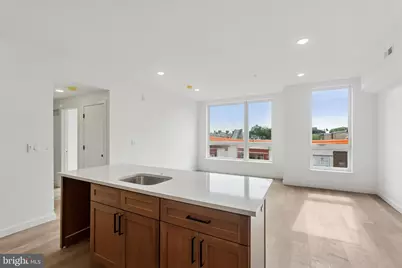 754 S 4th Street #301, Philadelphia, PA 19147 - Photo 3