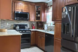 10665 Halstead St, Philadelphia, PA 19116 - Photo 5