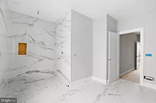 830 Cameron St, Philadelphia, PA 19130 - Photo 11