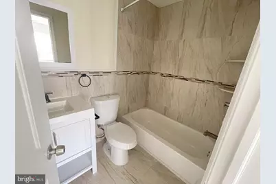 657 N 35th Street, Philadelphia, PA 19104 - Photo 5