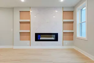 1933 N Leithgow St, Philadelphia, PA 19122 - Photo 9