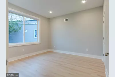 1933 N Leithgow Street, Philadelphia, PA 19122 - Photo 5