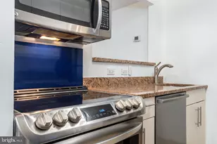 219 S 18th St, Philadelphia, PA 19103 - Photo 9