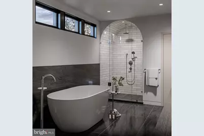 2004 Waverly Street, Philadelphia, PA 19146 - Photo 17