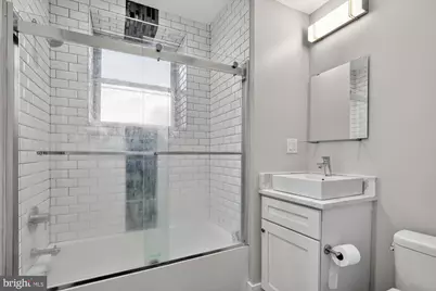 1420 E Susquehanna Avenue #C, Philadelphia, PA 19125 - Photo 11