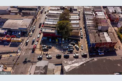 210 W Glenwood Avenue, Philadelphia, PA 19140 - Photo 1