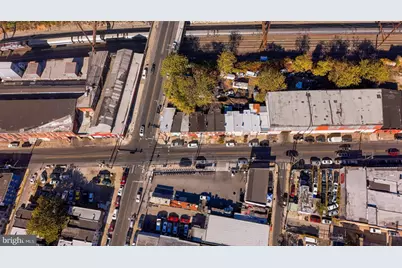 212 W Glenwood Avenue, Philadelphia, PA 19140 - Photo 5