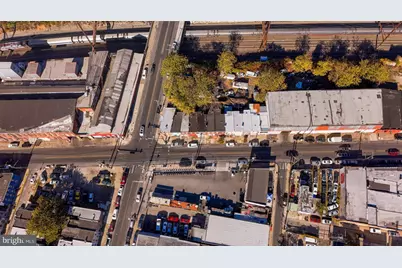 214 W Glenwood Avenue, Philadelphia, PA 19140 - Photo 5