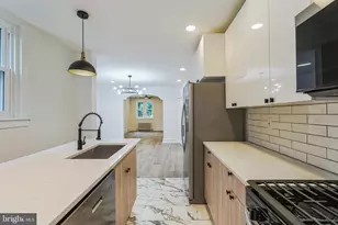 381 E Cliveden St, Philadelphia, PA 19119 - Photo 5