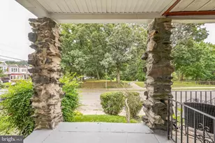 381 E Cliveden St, Philadelphia, PA 19119 - Photo 27